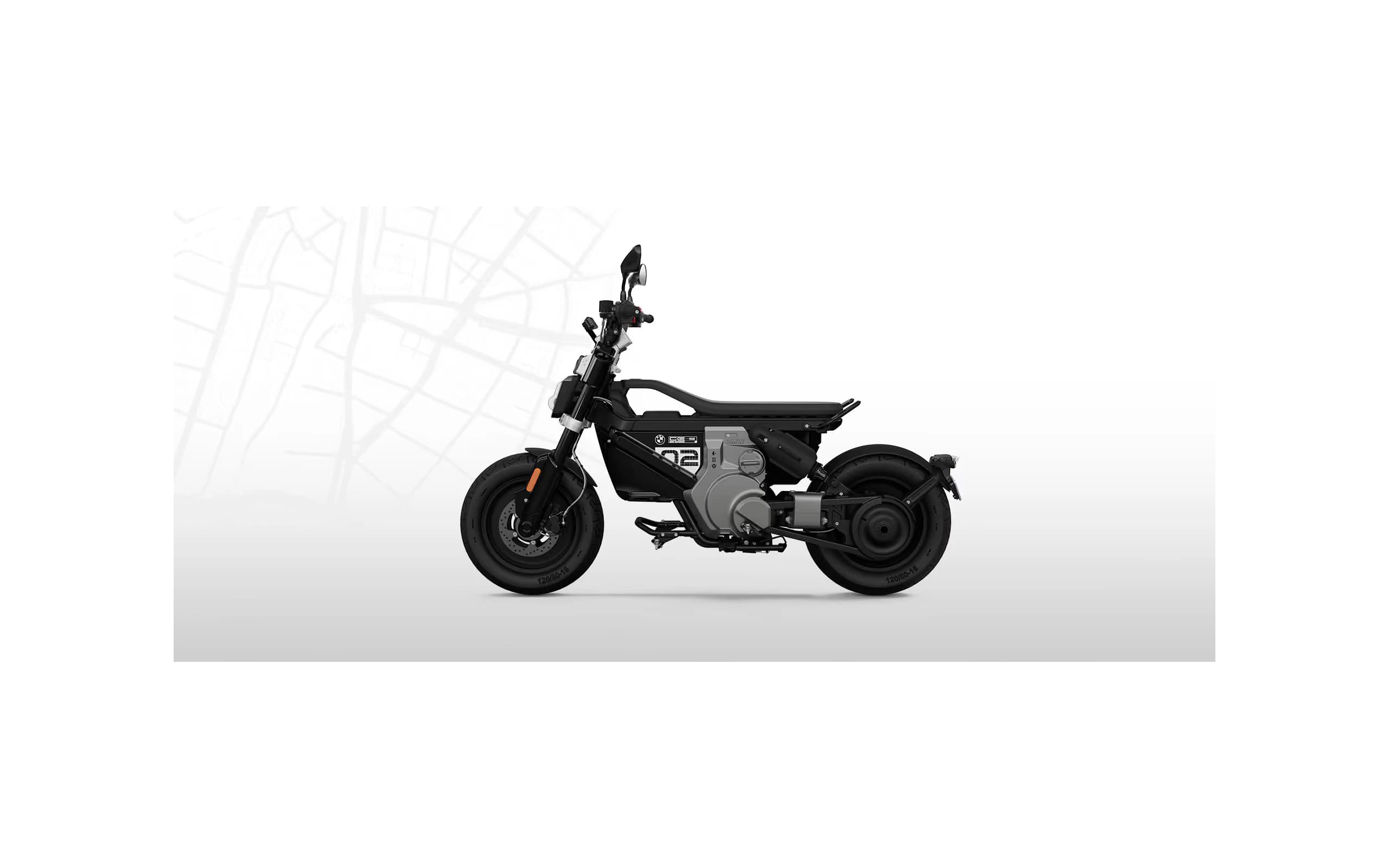 BMW CE 02 в официальном исполнении Cosmic black