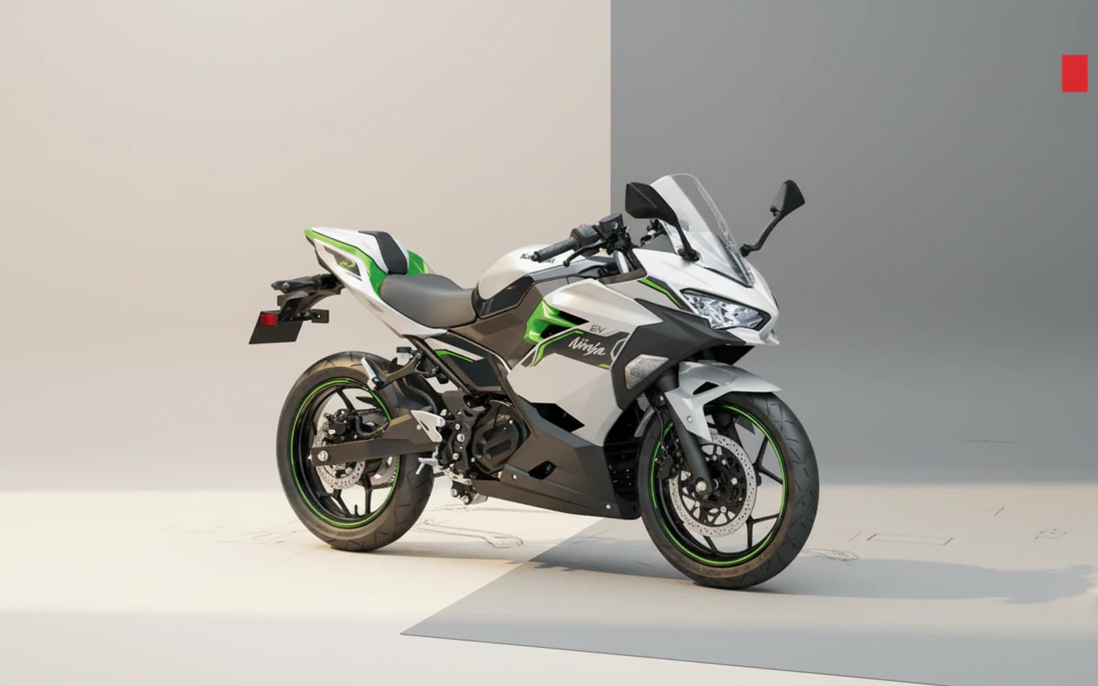 Kawasaki Ninja e-1 ABS в серебристо-зелёной спортивной комплектации